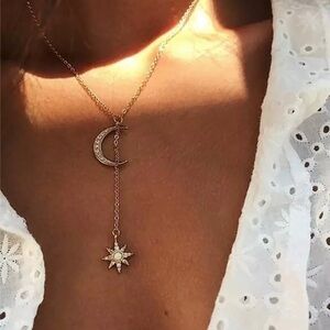 3/$30 ⭐️🌙 Moon and Star Necklace